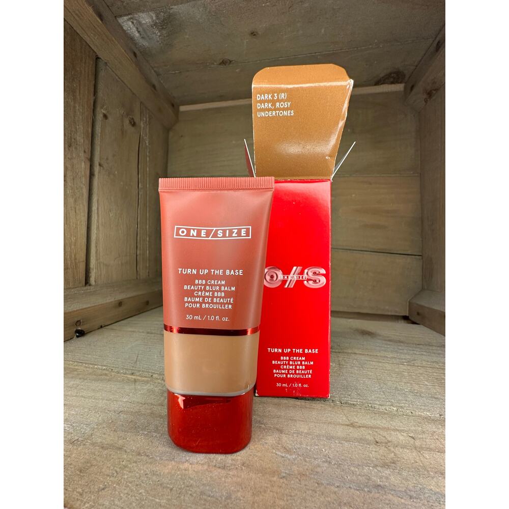 One/Size Blur Balm Foundation Dark 3